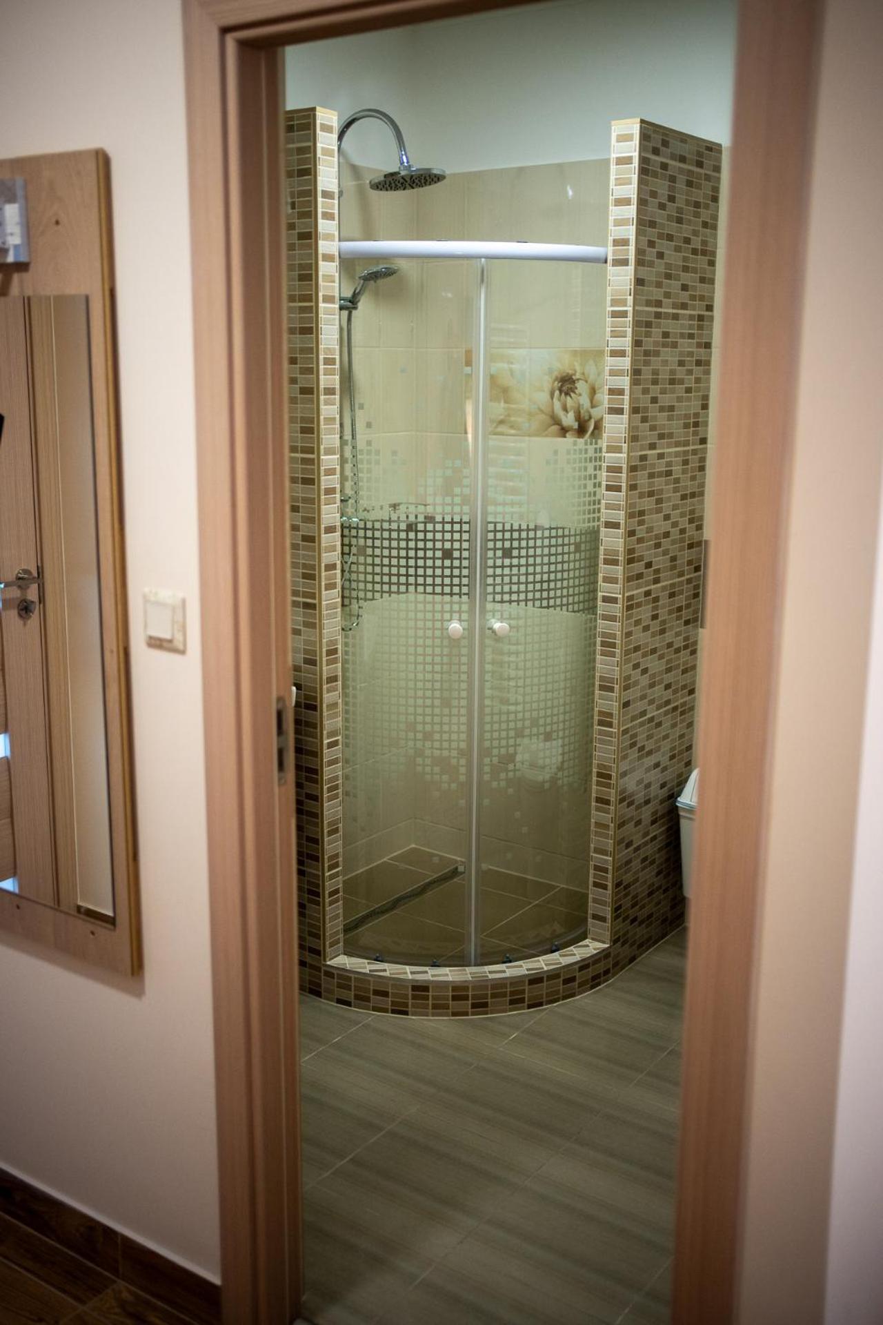 Holiday Apartmanhaz Gyula Exterior foto